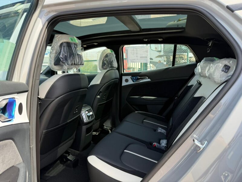 2026 Kia Sportage GT-Line 1.6L Turbo 4 Cylinders petrol Engine Grey Black SUV GCC Specs