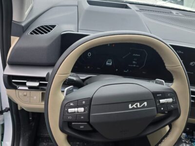 2026 Kia Sportage 2.0 Litres Turbocharged Inline-4 Engine White Beige SUV GCC Specs