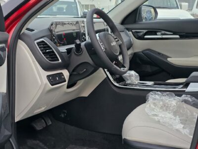 2026 Kia Seltos 1.5L Naturally Aspirated Petrol 4 Cylinders Red Beige SUV GCC Specs