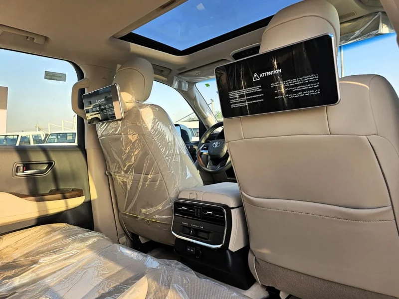 2026 Toyota Land Cruiser GXR 3.5L Twin Turbo 6 Cylinders Petrol Engine White Beige SUV GCC