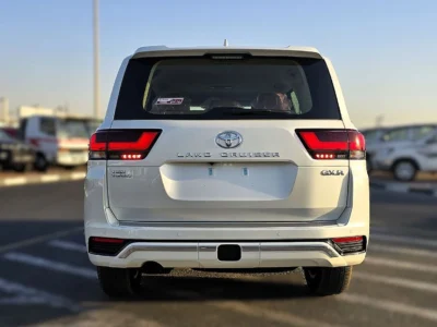 2026 Toyota Land Cruiser GXR 3.5L Twin Turbo 6 Cylinders Petrol Engine White Beige SUV GCC