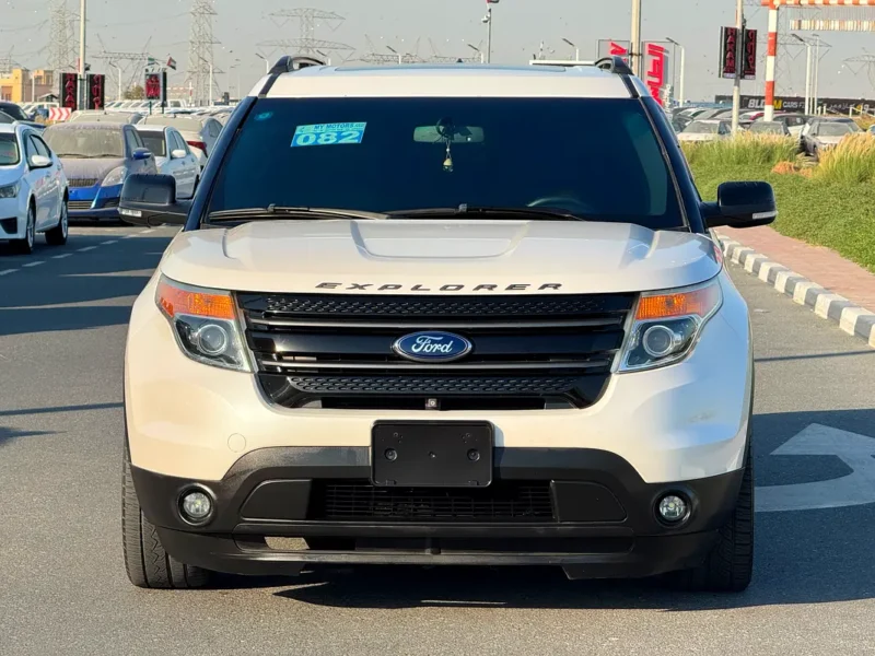 2015 Ford Explorer XLT 6 Cylinders Petrol Engine White Black SUV Japanese Specs