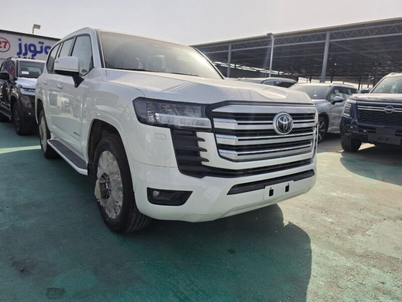 2026 TOYOTA LAND CRUISER LC300 GXR 3.5L Twin Turbo V6 Petrol Engine White Black SUV