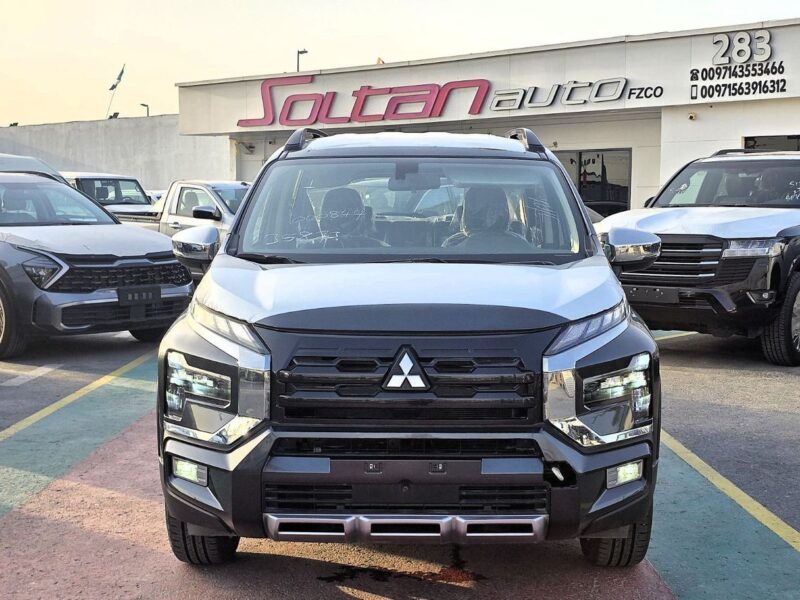 2025 Mitsubishi Xpander Cross P1 Line 1.5 Litres 4 Cylinders Petrol Engine Grey Black SUV GCC