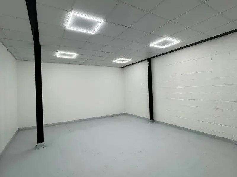 86 sqft SAFE, SECURE, SMALL STORAGE WAREHOUSE FOR RENT IN ALQUOZ 3 (BK)