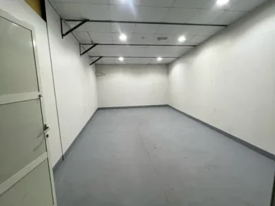 760 sqft Warehouse with Good Height Available in Al quoz 4 - Hot Summer Offer
