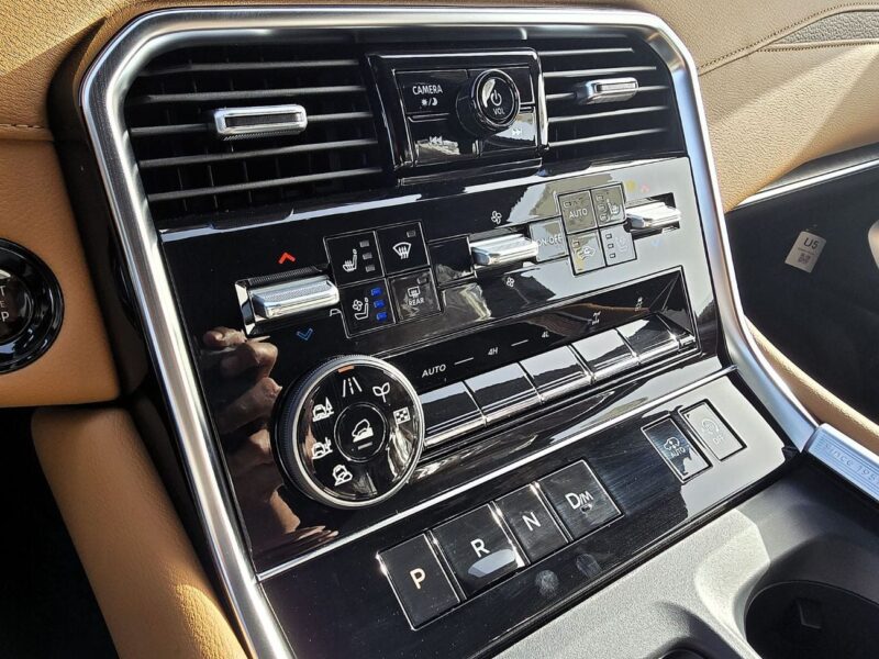 2026 Nissan Patrol LE Platinum City 3.5L Twin Turbo 6 Cylinders Petrol Engine White Tan SUV