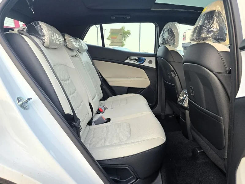2026 Kia Sportage 2.0 Litres 4 Cylinders Petrol Engine White Grey SUV Full Option GCC Specs