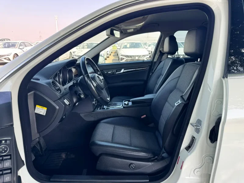 2012 Mercedes-Benz C-Class C350 6 Cylinders Engine White Black Sedan AUCTION GRADE 4/B