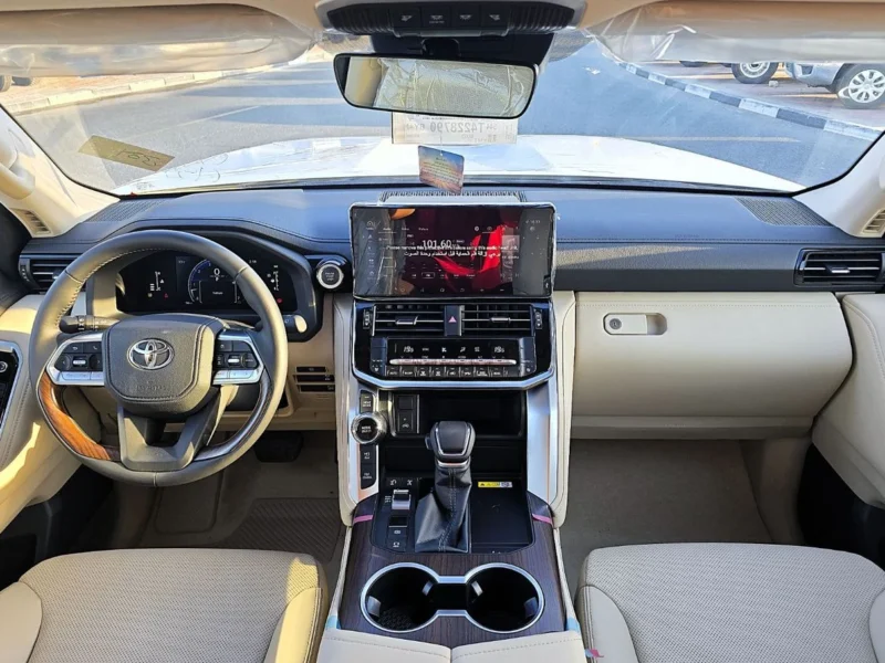 2026 Toyota Land Cruiser GXR 3.5L Twin Turbo 6 Cylinders Petrol Engine White Beige SUV GCC