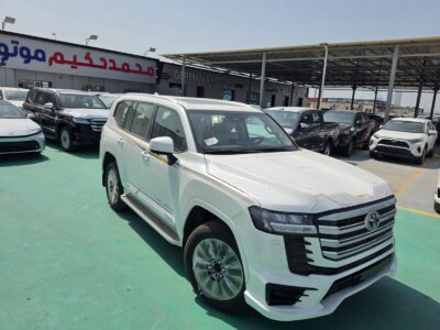 2026 TOYOTA LAND CRUISER LC300 GXR 4.0 Litres V6 Petrol Engine White Beige SUV