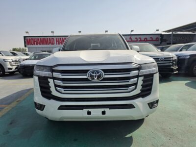 2026 TOYOTA LAND CRUISER LC300 GXR 3.5L Twin Turbo V6 Petrol Engine White Black SUV