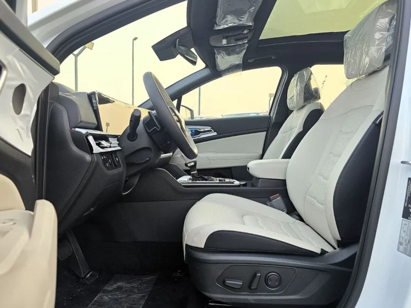 2026 Kia Sportage 2.0 Litres 4 Cylinders Petrol Engine White Grey SUV Full Option GCC Specs