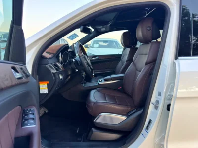 2014 Mercedes-Benz GL-Class GL 550 4MATIC 8 Cylinders Petrol Engine White Brown SUV