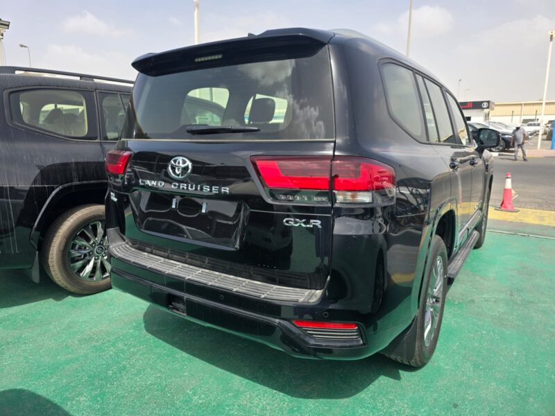 2026 TOYOTA LAND CRUISER LC300 GXR 3.3L Twin Turbo V6 Diesel Engine Black SUV