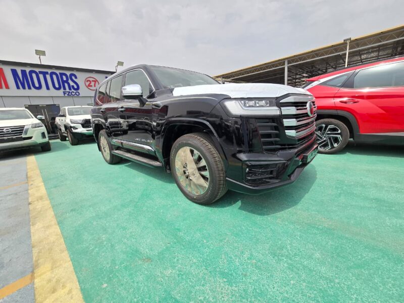 2026 TOYOTA LAND CRUISER LC300 VXR 3.5L Twin Turbo V6 Petrol Engine Black Red SUV