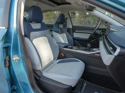 2024 Geely Emgrand GF 1.5 Litres 4 Cylinders petrol Engine Blue White Sedan GCC Specs