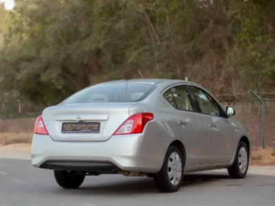 2023 Nissan Sunny SV 1.5 Litres 4 Cylinder Engine Silver Beige GCC Specs