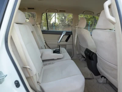 2019 Toyota Prado EXR 4.0 Litres 6 Cylinders Petrol Engine White Beige SUV GCC Specs