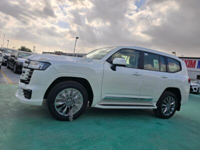2026 TOYOTA LAND CRUISER LC300 GXR 3.5L Twin Turbo V6 Petrol Engine White Beige SUV