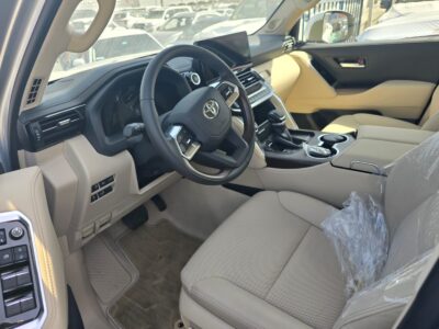 2026 TOYOTA LAND CRUISER LC300 GXR 3.5L Twin Turbo V6 Petrol Engine Silver Black SUV