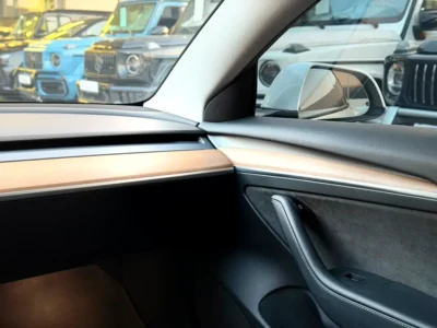 2023 Tesla Model 3 Performance Electric Vehicle 450 - 550 KM White Black Sedan GCC Specs