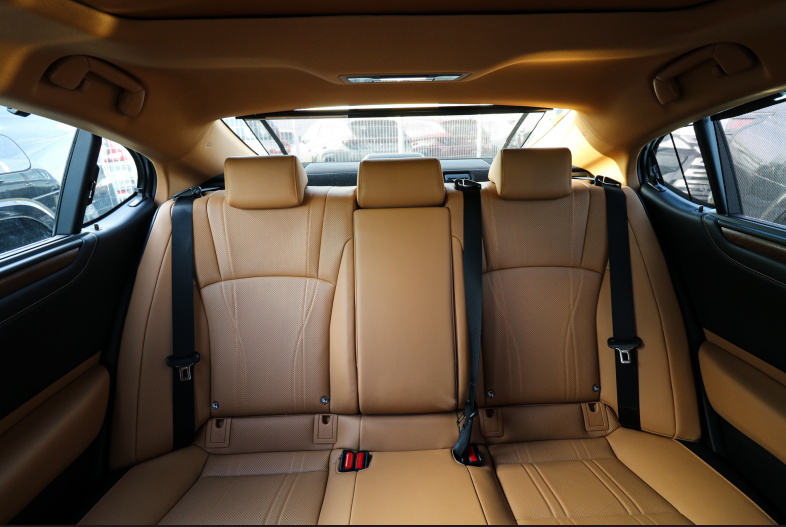 2026 LEXUS ES350 3.5 Litres V6 PETROL Engine White Brown Luxury Sedan GCC Specifications