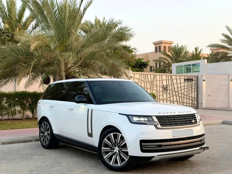 2025 Land Rover Range Rover SE 6 Cylinders Petrol Engine White tam SUV GCC Specs