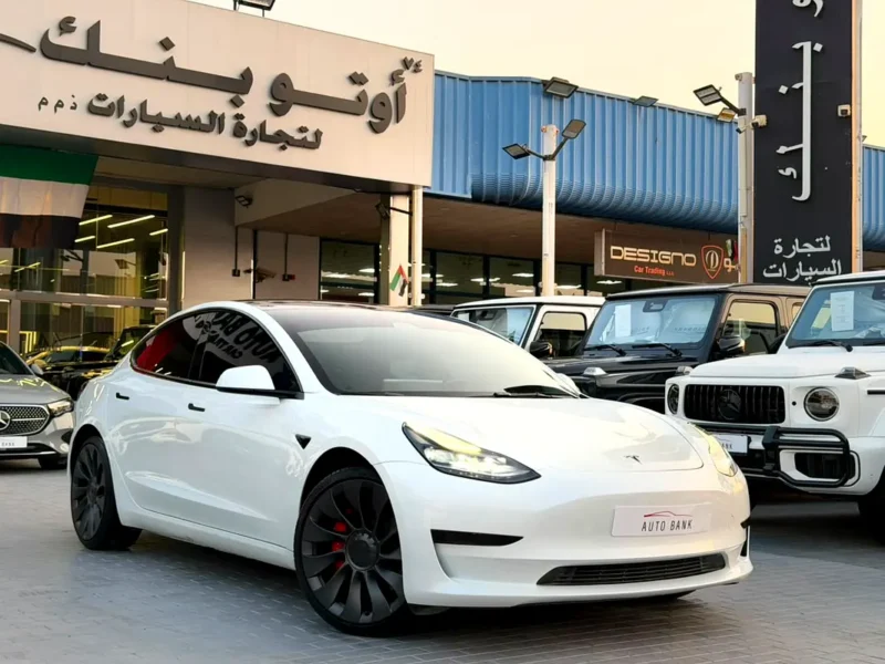 2023 Tesla Model 3 Performance Electric Vehicle 450 - 550 KM White Black Sedan GCC Specs