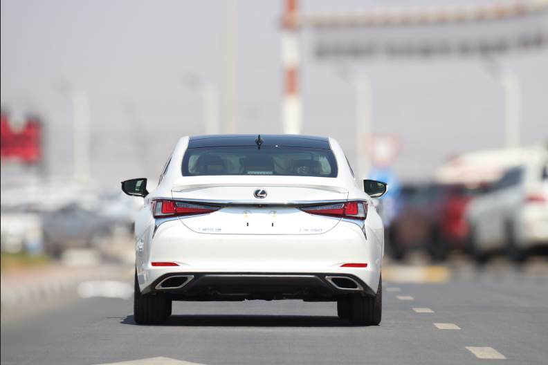 2026 LEXUS ES350 3.5 Litres V6 PETROL Engine White Brown Luxury Sedan GCC Specifications