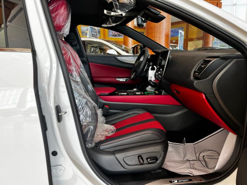 2026 LEXUS NX350 2.4 Litres Turbocharged 4 Cylinders Petrol Engine White Red SUV GCC Specs