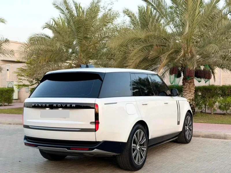 2025 Land Rover Range Rover SE 6 Cylinders Petrol Engine White tam SUV GCC Specs