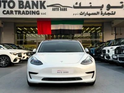 2023 Tesla Model 3 Performance Electric Vehicle 450 - 550 KM White Black Sedan GCC Specs