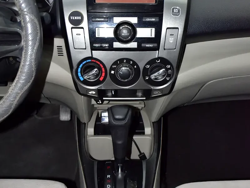 2012 Honda City EX 4 Cylinders Petrol Engine White Beige Sedan GCC Specs Automatic