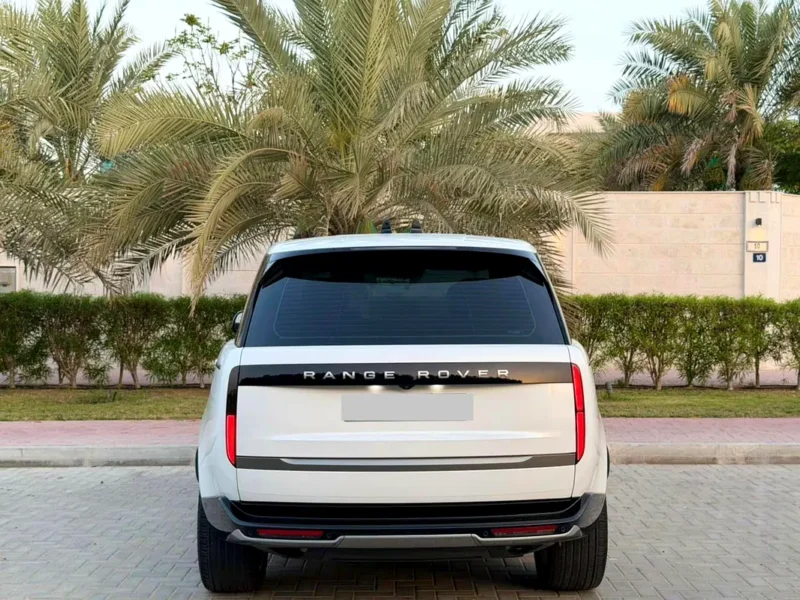2025 Land Rover Range Rover SE 6 Cylinders Petrol Engine White tam SUV GCC Specs