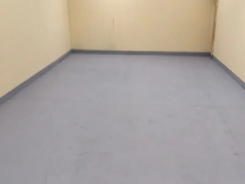 390 sqft Al Quoz Industrial 4 FULLY MAINTAINED STORAGE WAREHOUSE UNIT FOR STORAGE USE