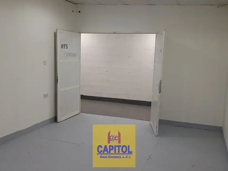 Al Quoz Industrial Area 2 300 sqft STORAGE WAREHOUSE AVAILABLE ON GROUND FLOOR