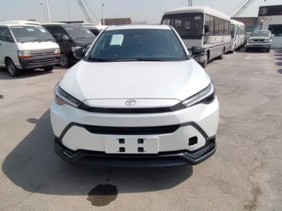 2026 Toyota Frontlander Leading 4 Cylinders Petrol Engine White Black SUV GCC Specs