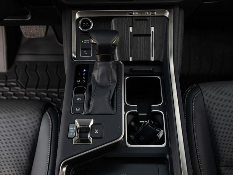 2026 LEXUS GX550 3.4 Litres TWIN TURBO V6 Petrol Engine Grey Black Luxury SUV GCC Specs