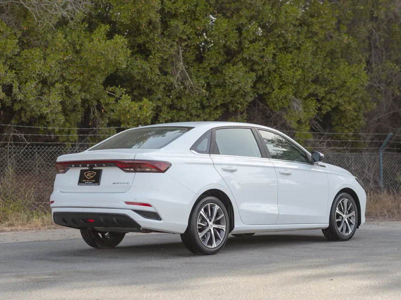 2025 Geely Emgrand GF 1.5 Litres 4 Cylinders Petrol Engine White Sedan GCC Specs