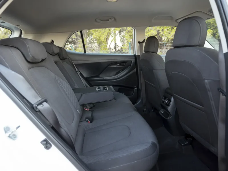 2025 Hyundai Creta Smart 1.5 Litres 4 Cylinders Petrol Engine White Black SUV GCC Specs
