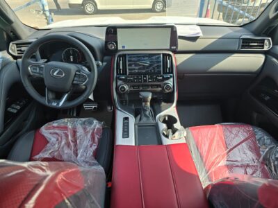 2026 LEXUS LX600 3.5 Litres Twin Turbo V6 Petrol Engine Green Red SUV GCC Specs