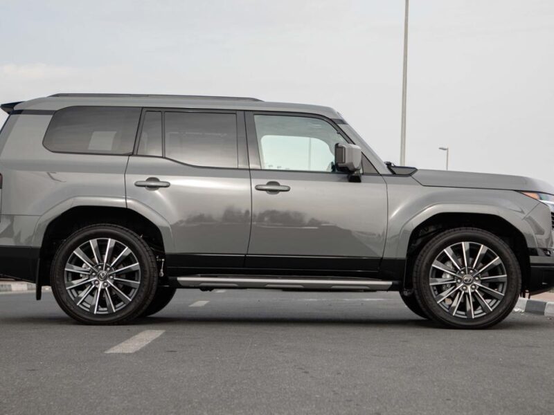 2026 LEXUS GX550 3.4 Litres TWIN TURBO V6 Petrol Engine Grey Black Luxury SUV GCC Specs