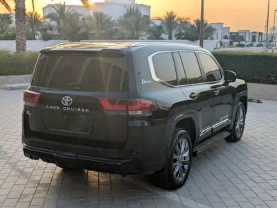 2022 Toyota Land Cruiser GXR 3.5L Twin-Turbo V6 Diesel Engine Black beige SUV GCC Specs
