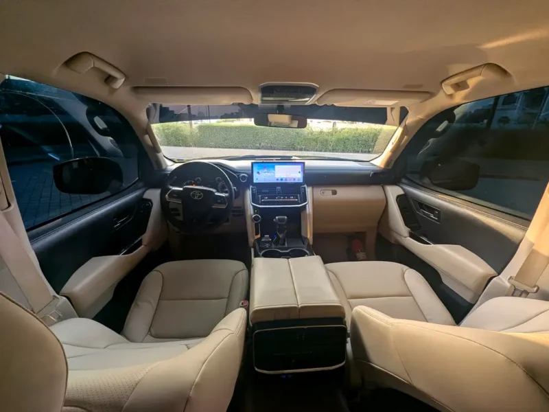2022 Toyota Land Cruiser GXR 3.5L Twin-Turbo V6 Diesel Engine Black beige SUV GCC Specs