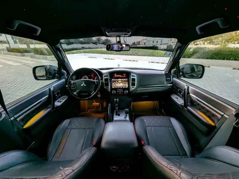 2020 Mitsubishi Pajero GLS Signature Edition 3.8L V6 Petrol Engine Black SUV GCC Specs