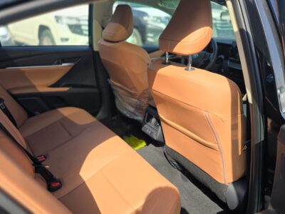 2026 Toyota Camry 2.5 Litres 4-cylinder Hybrid Engine Black Tan Sedan GCC Specs