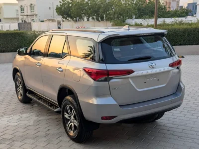 2023 Toyota Fortuner EXR 2.7L 4-Cylinder Petrol Engine Silver Beige SUV GCC Specs