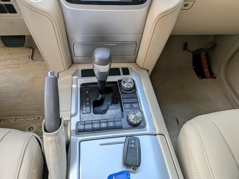 2020 Toyota Land Cruiser GXR Facelifted 2025 V6 4.0L Black Beige SUV GCC Specs Full Option