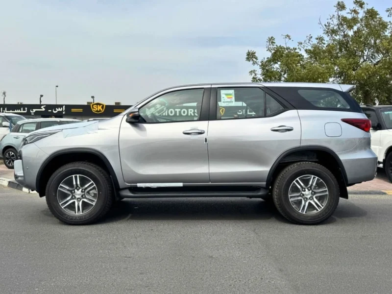 2026 Toyota Fortuner EXR 2.7 Litres PETROL V4 Engine Silver Beige SUV GCC Specs